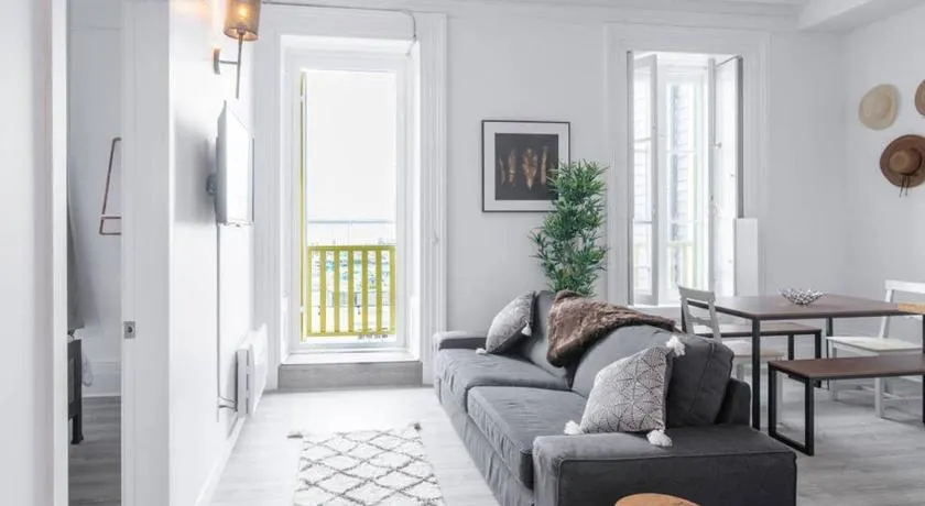North House - Manoir des Remparts- Renovated 3 Bedroom Oasis - Image 1