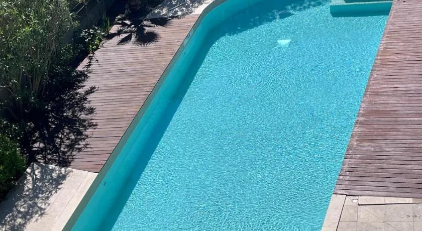 Beau Studio Prado Plage Parc Piscine Stade - Image 1