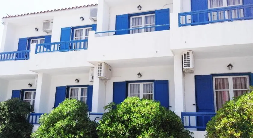Ostria Eressos Rooms - Image 1