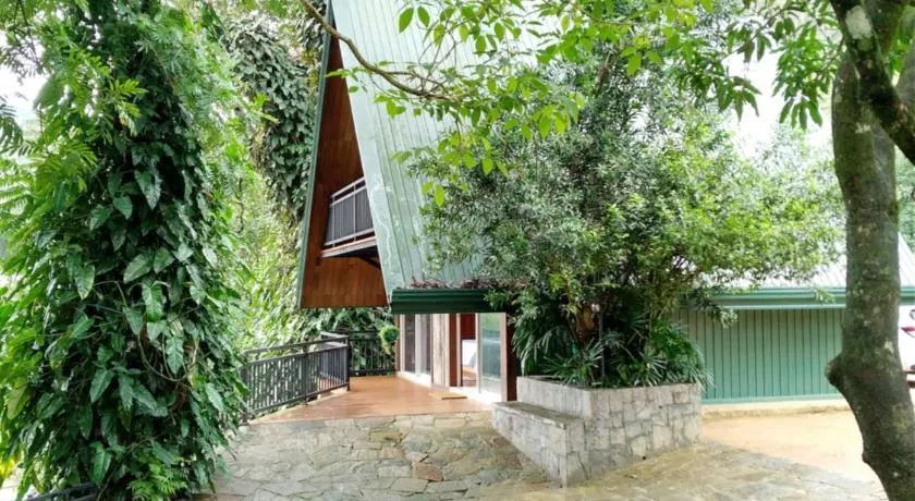 The Bridge View Cabin - Image 1