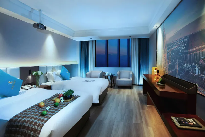 Jintan Hotel (Tongren High Speed Rail Station Store) - Image 1