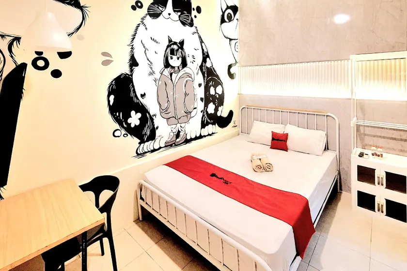 RedDoorz at Victoria Hotel near Stasiun Blitar - Image 1