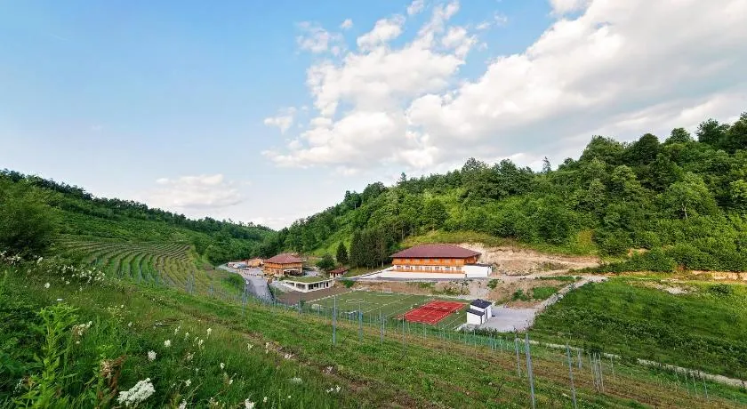 Zlatna Nit Pansion - Image 1