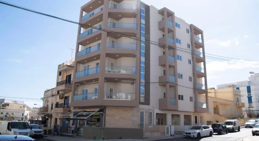 Cerviola Etrin Court - Image 1