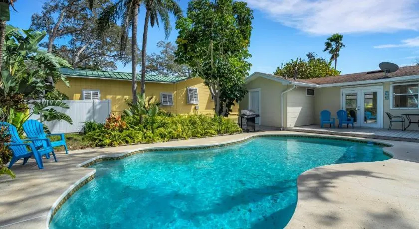 Sea Board Pool Home - Monthly Vacation Rental - Image 1