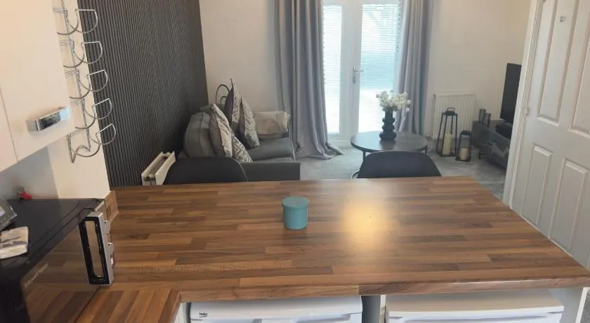 2 bedroom Modern House - Image 1