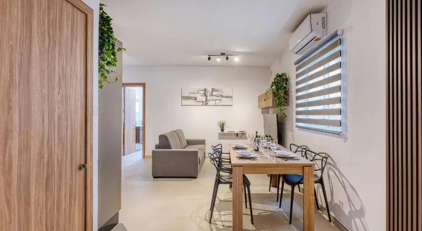 New central modern apartment in Balzan by SF Homes - Image 1