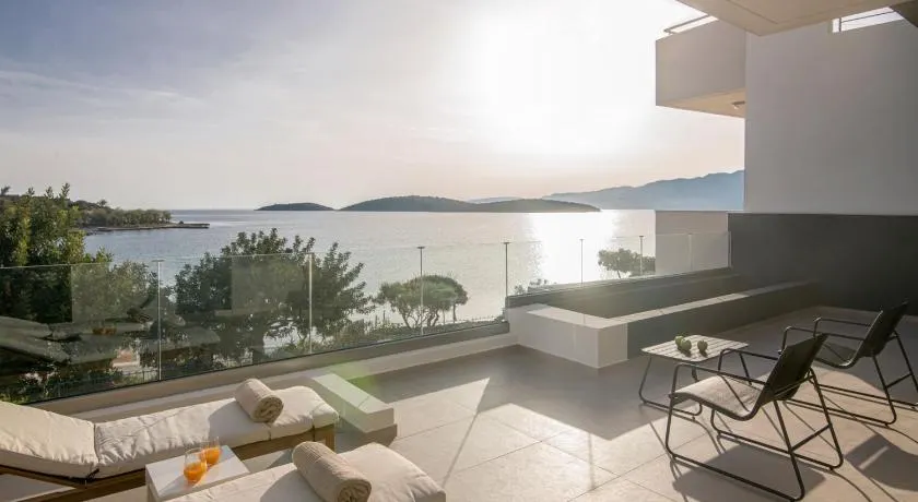 Altius Blue Apartments - Image 1