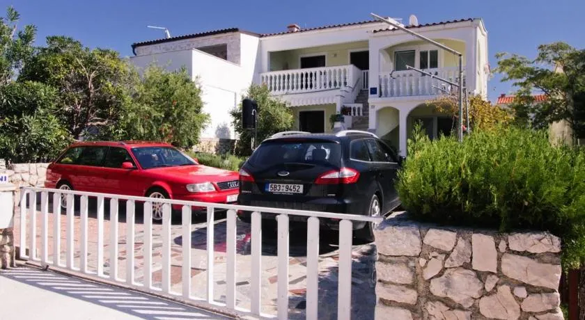 Apartments Bresina - Image 1