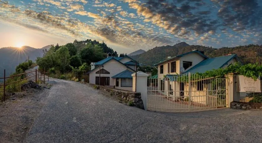 Karinya Villas - Image 1