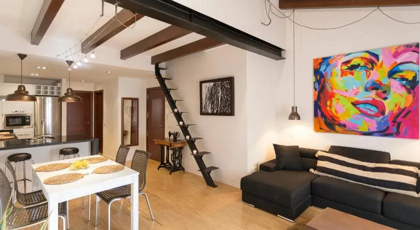 POC A POC SUITES - Image 1