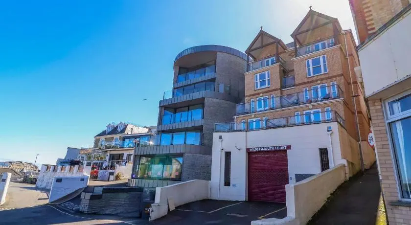 6 Wildersmouth Court Apartments - Image 1