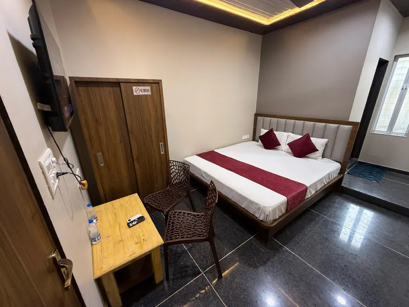 Hotel Shree Sumedh Panvel - Image 1