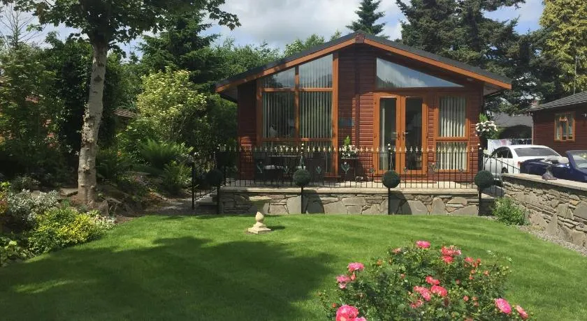 Otter Lodge Auchterarder - Image 1
