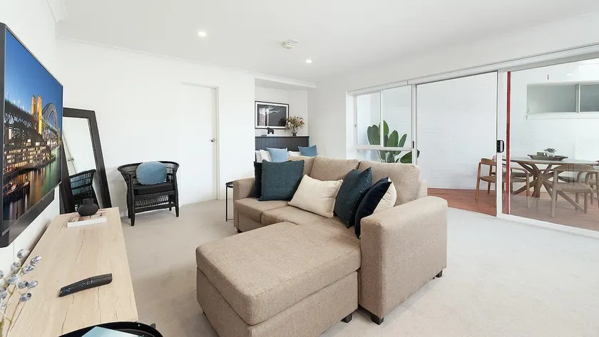 ULTIMATE BONDI LIVING - Image 1