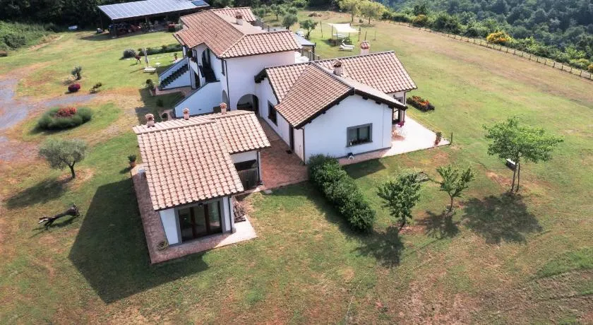 Agriturismo PIAN DEL GRANO lago Bolsena - Image 1