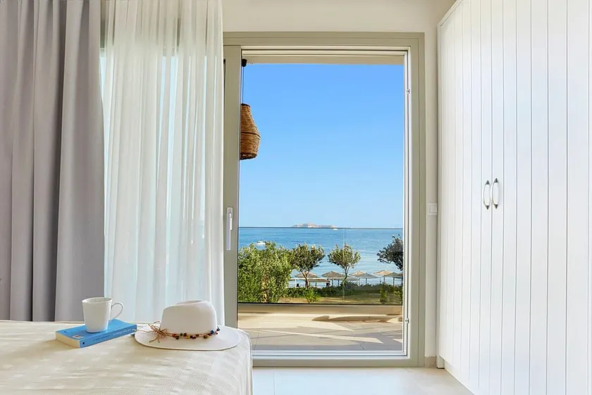 Skiathos Ammos Luxury Apartments - Image 1