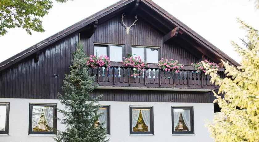 Landgasthof Pension Heldenberg - Image 1