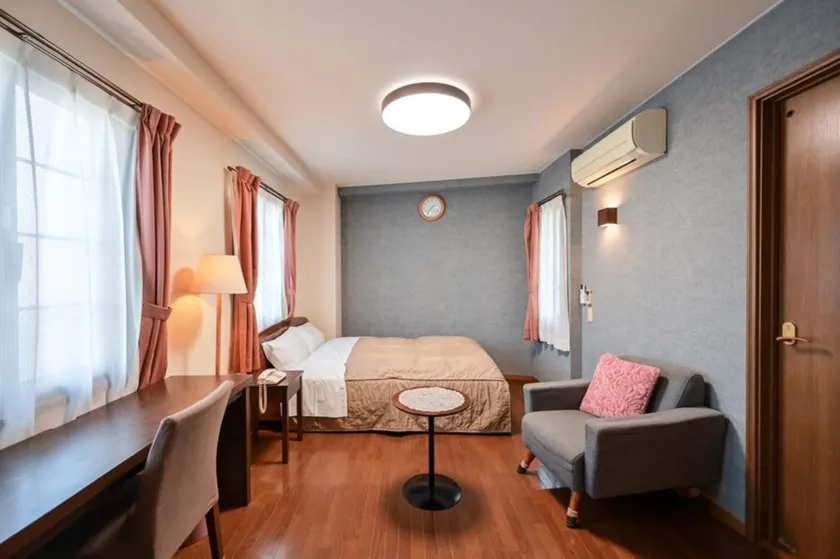 Obama Town Hotel - Image 1