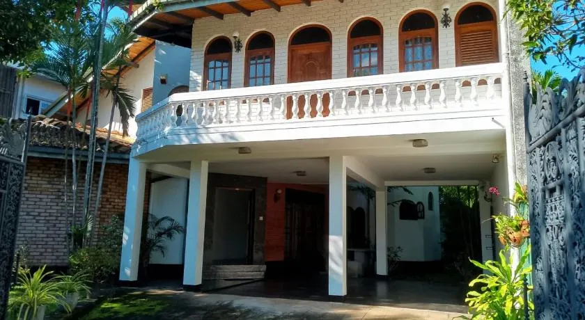 Ceylon Travel and Stay Lodge - Image 1