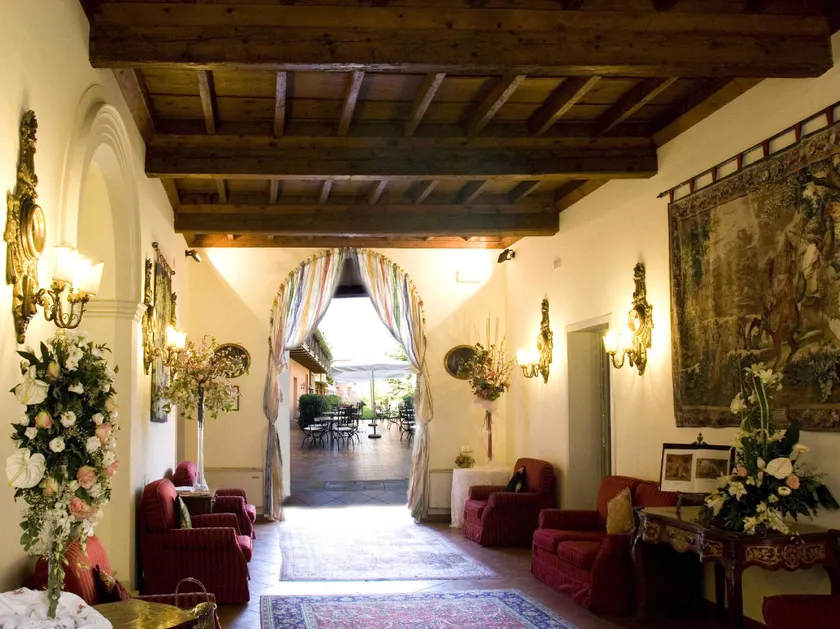 Princess Art Hotel - Image 1