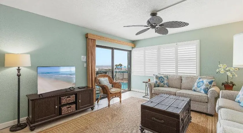 Ocean Reef Villas 207 - Image 1