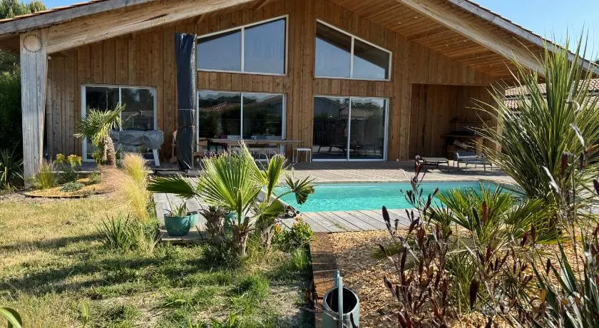 Villa Atlantis en bois - Image 1