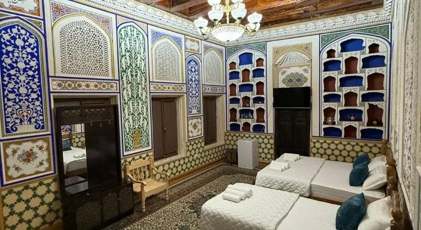 Mukhlisabegim Hotel - Image 1