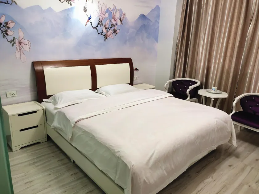 Yi Jia Qin Hotel - Image 1