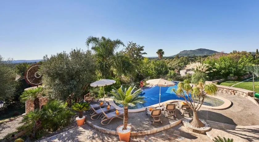 Quiet Villa in Buger with amazing pool, paddle court and nice garden - Image 1
