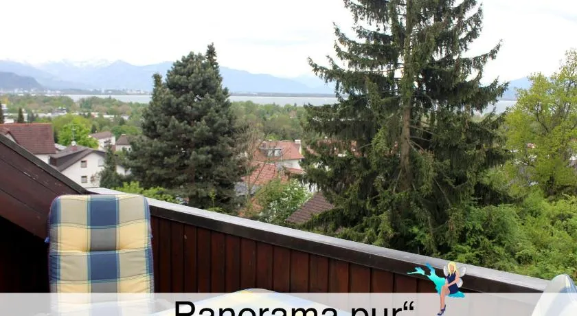 Mysiga, i ett lugnt läge med en loggia i Lindau, Vy över Lindau och bergen. - Image 1