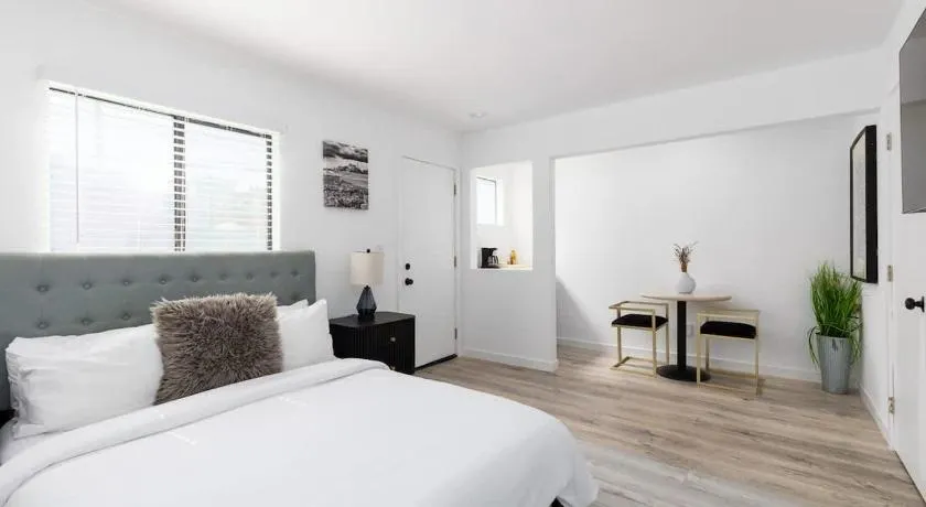 Sunny Studio in the Heart of Venice - B - Image 1