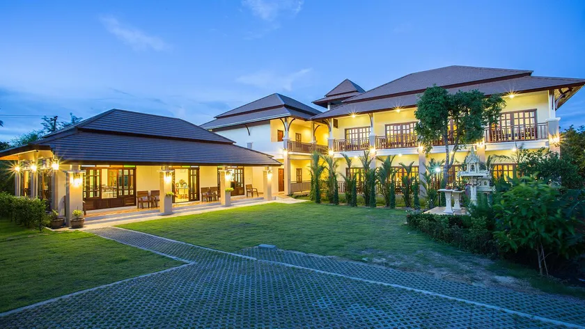 Oh Amphawa Boutique Resort - Image 1