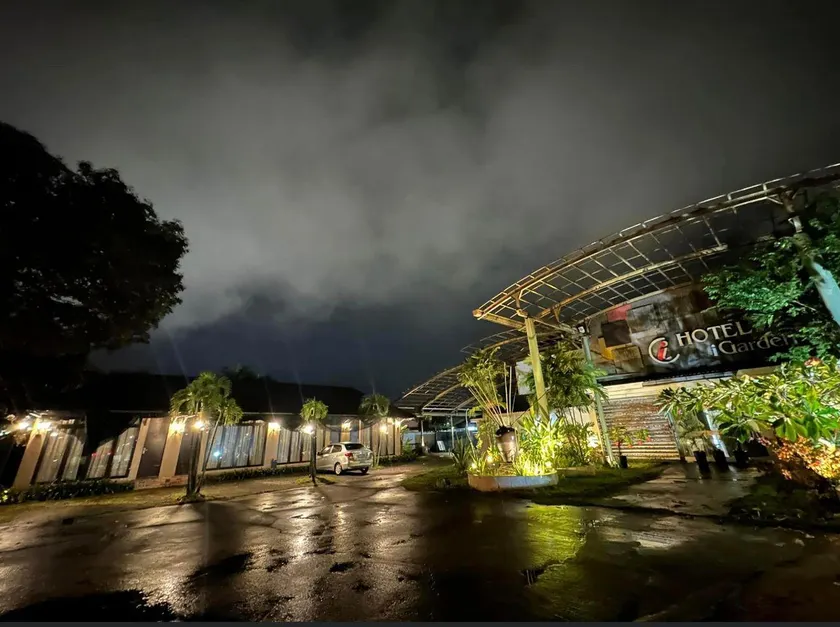 I Garden Hotel - Image 1