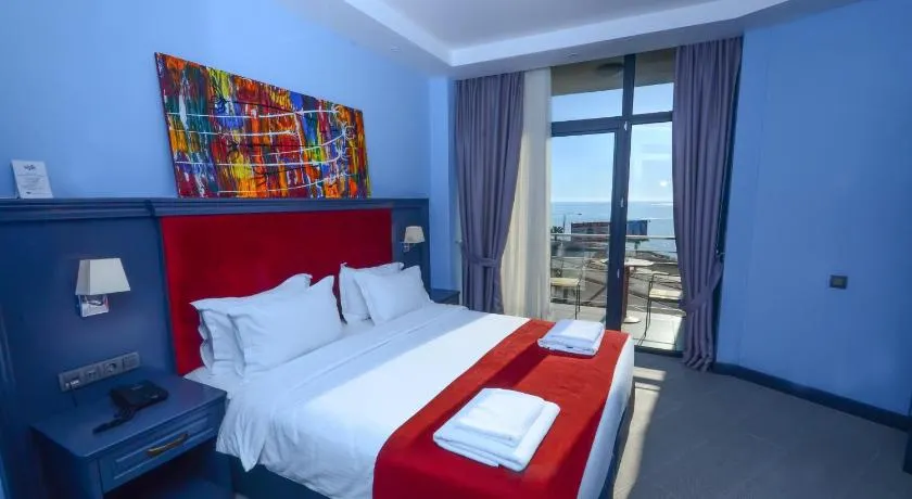 Batumi Palm Hotel - Image 1