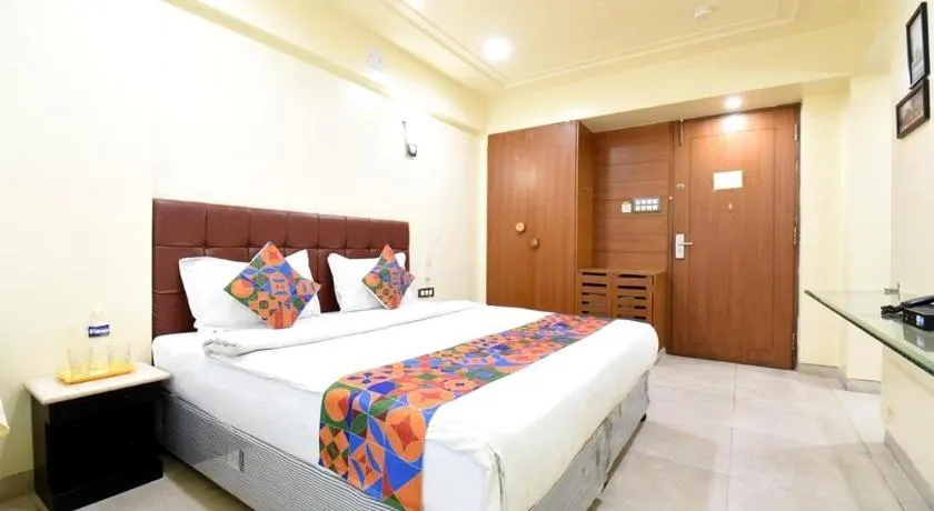 S R Rooms - Image 1