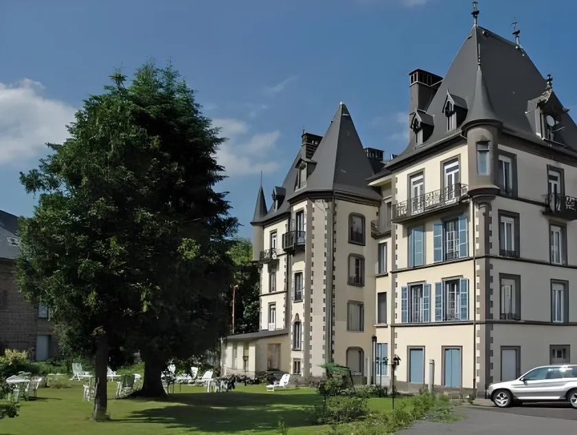 Le Grand Hôtel Mont Dore - Image 1