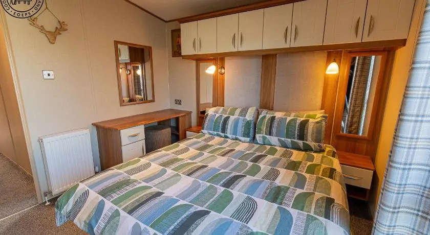 Caravan Hire Mersea Island - EOEPS - Image 1