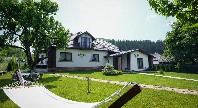 Chalet Bora - Image 1