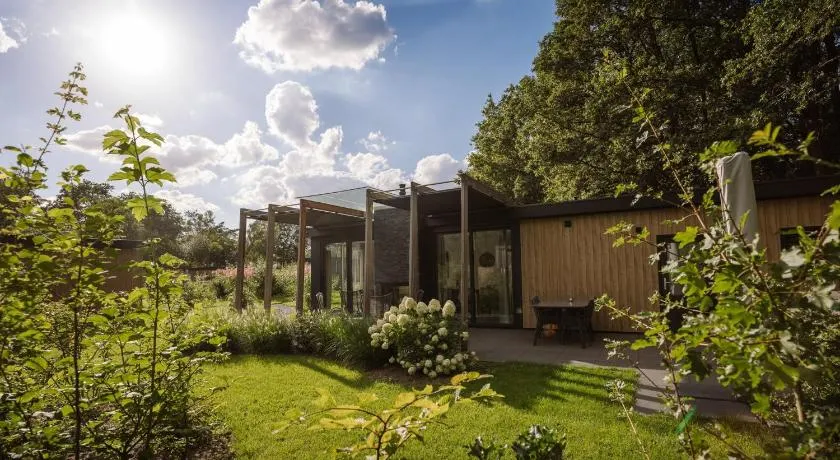 Mooi Twente Lodges - privé Spa en sauna - Image 1