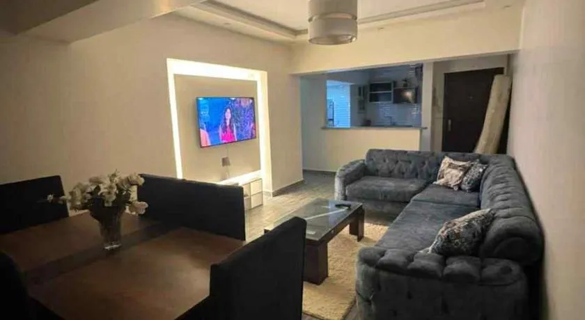 اول مكرم جنب ستي ستارز - Image 1
