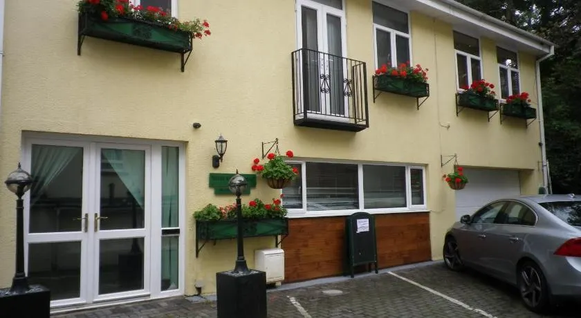 Bridge Hall Apartments - Image 1