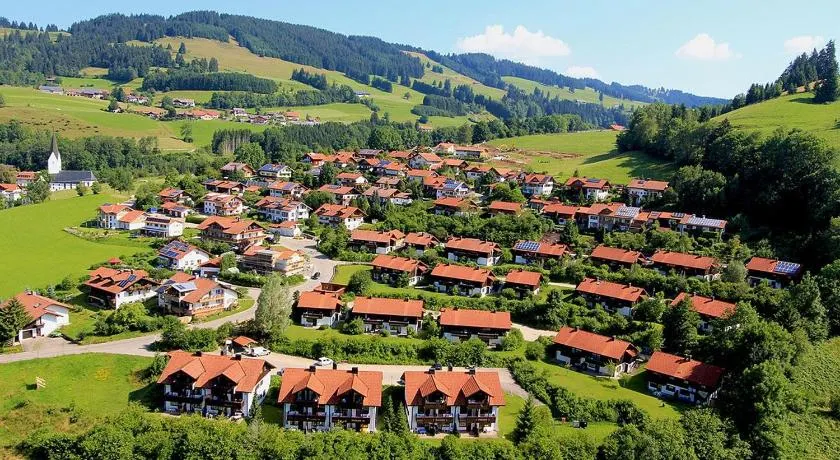 Ferienwohnung Enzian 1 im Feriendorf Sonnenhang im Allgäu - Image 1