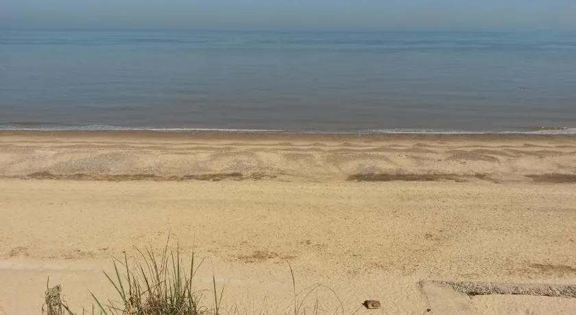 great holidays hemsby - Image 1