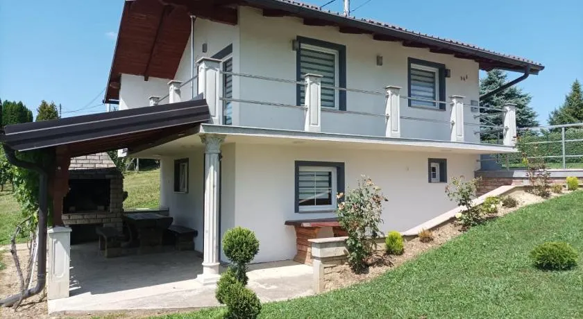 Vikend kuća Hana - Image 1
