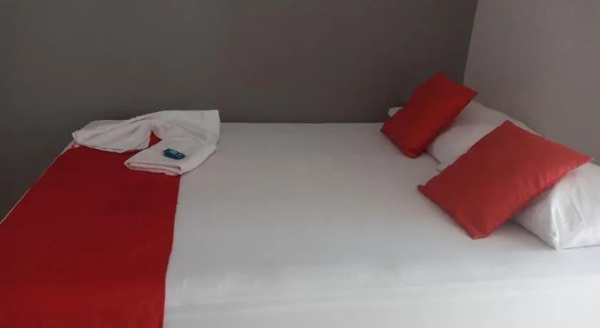 Hotel Central - Image 1