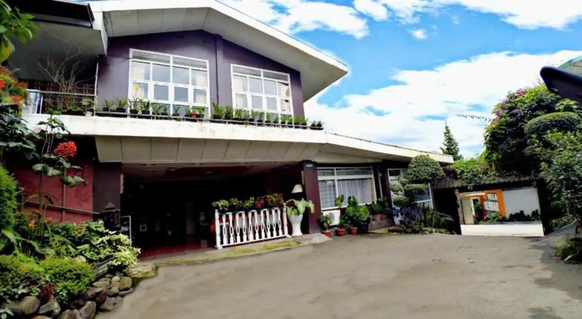 Double Room - Mountain View at Buena Vista Puncak - Image 1