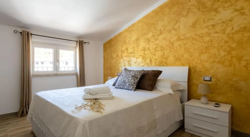 Cadoni Guest House - Image 1