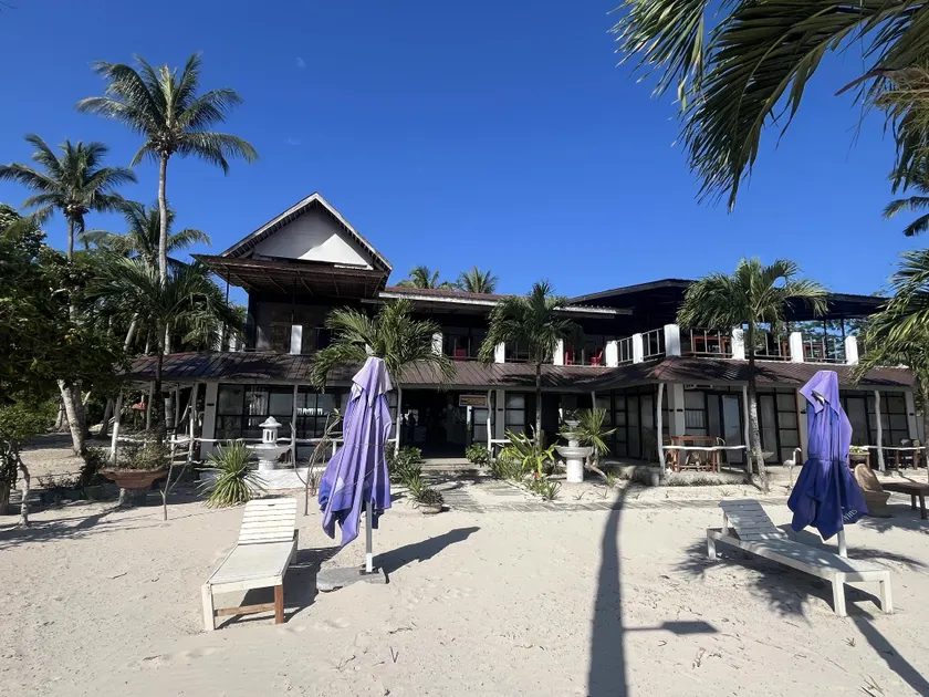 Puerto Paraiso Hostel - Image 1