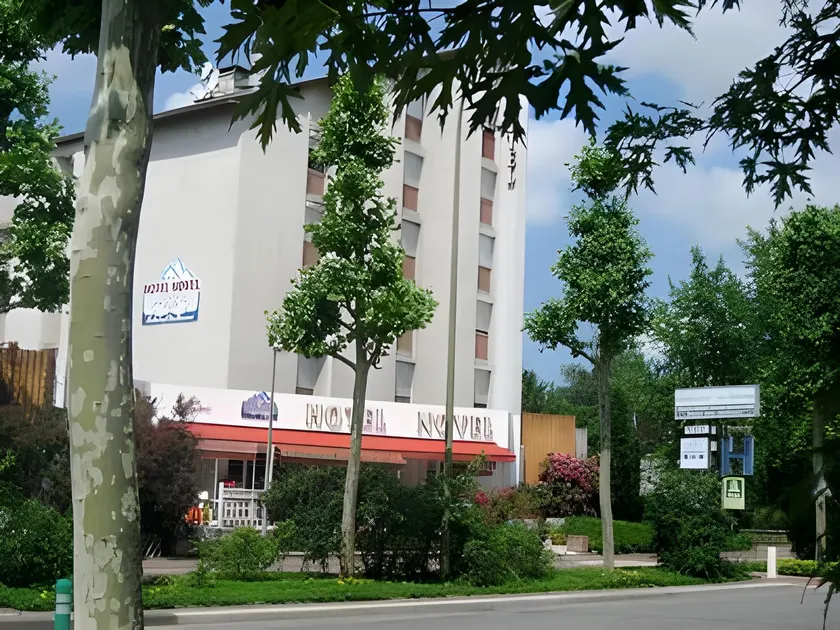 Ibis Styles Annecy Le Vieux - Image 1